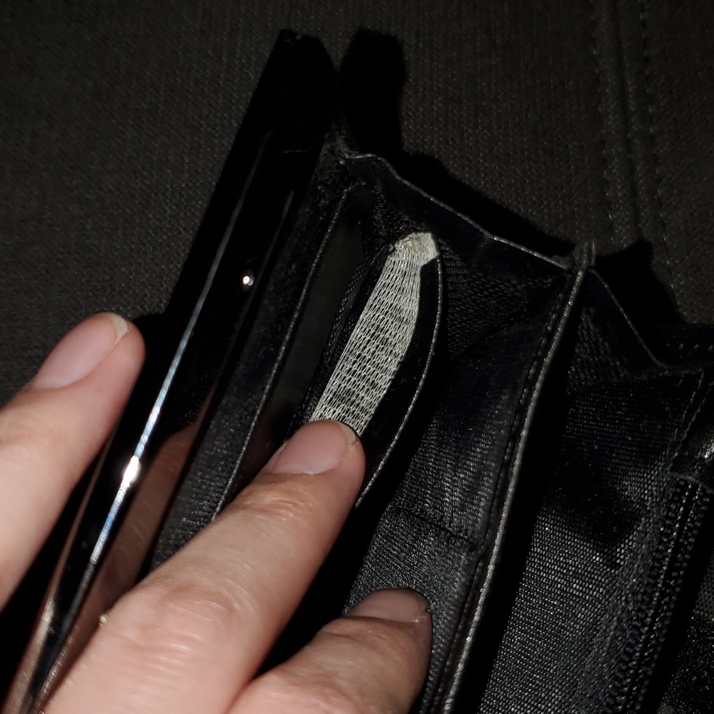 Black wallet - Picture 6 of 8